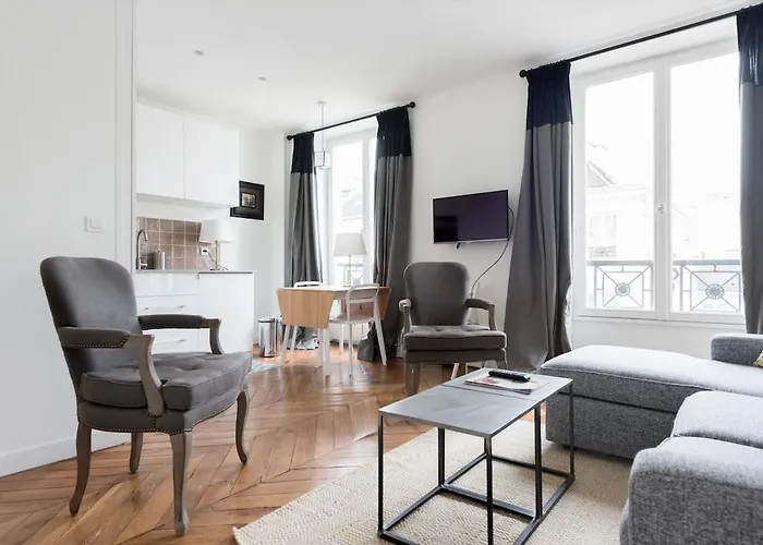 Marais-bretagne Lovely One Bedroom דירה