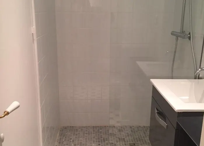 Marais-bretagne Lovely One Bedroom דירה