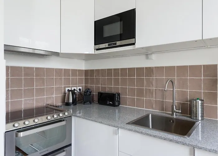 Marais-bretagne Lovely One Bedroom דירה *